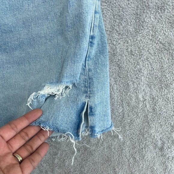 NEW Abercrombie & Fitch Women's 18 Curve Love 4" High Rise Mom Shorts Light Wash - Picture 11 of 12
